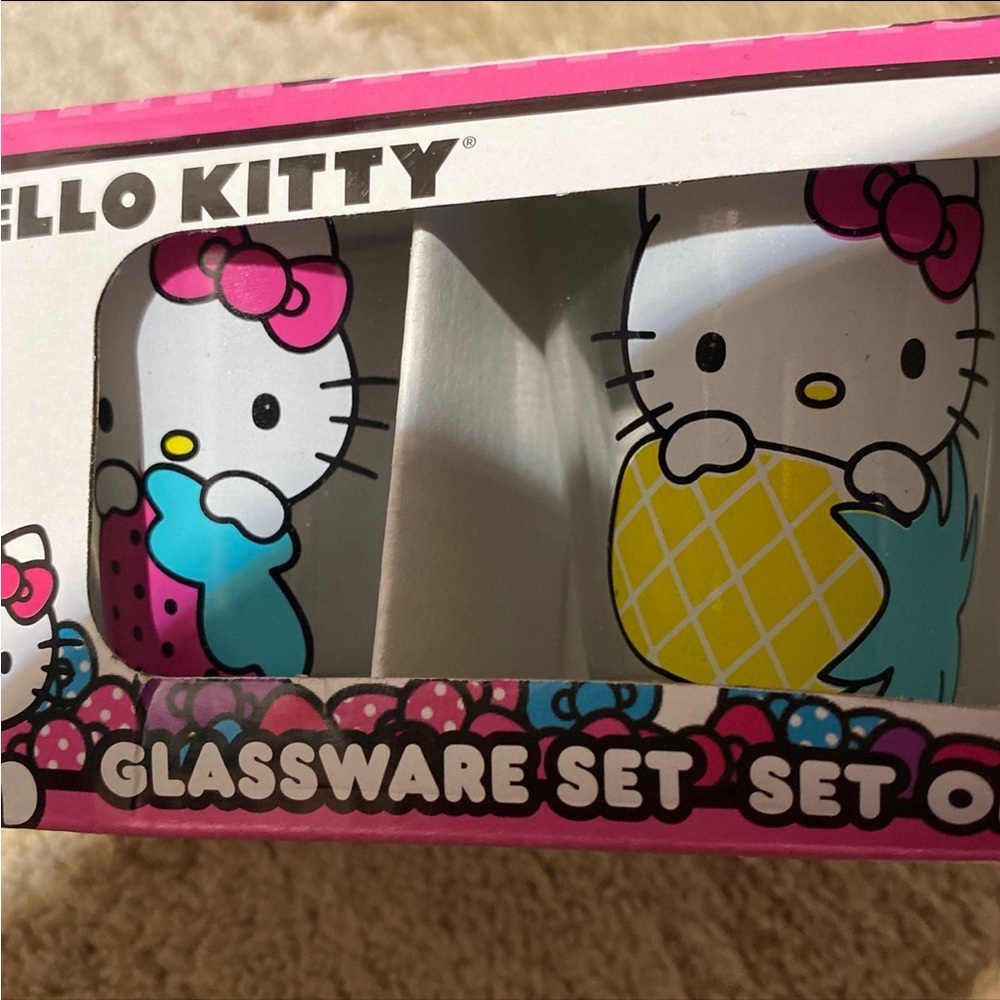 Hello Kitty Mini Glass Set - Picture 5 of 6